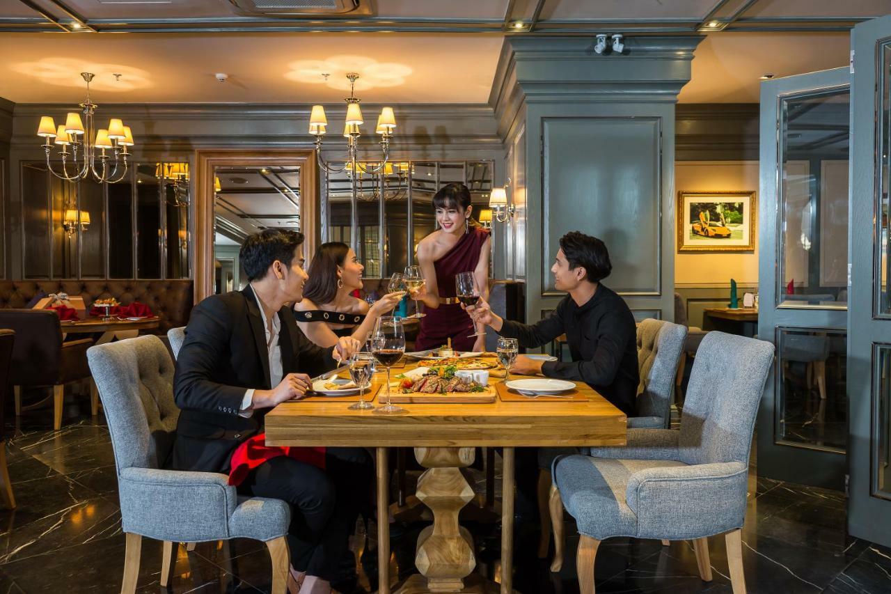 Royal Wing Suites & Spa פאטאיה מראה חיצוני תמונה